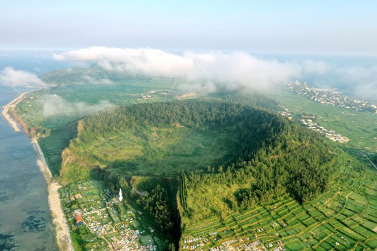 'Kỳ bí đảo núi lửa Lý Sơn' - Bước đệm cho du lịch bền vững