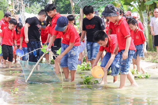 Hào hứng du lịch trải nghiệm cho trẻ 5