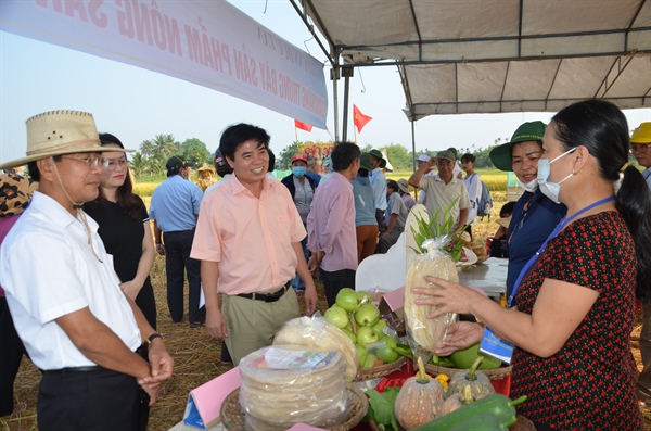 Lễ hội Ngày mùa tôn vinh nghề trồng lúa nước 3